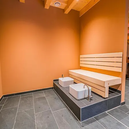 Holzspan Appartement