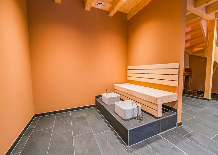 Holzspan Appartement